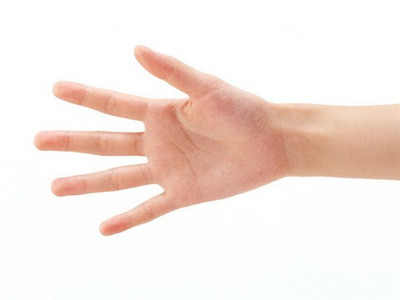 小拇指的长短反映出你的人生状态与命运,小指中三个指节谁长谁短
